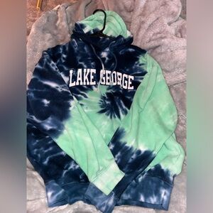 bought and never worn, doesn’t fit